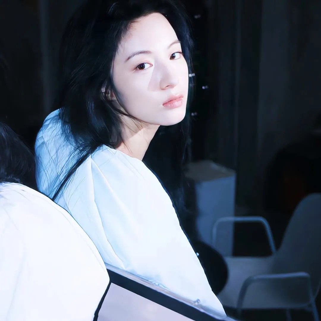 演员